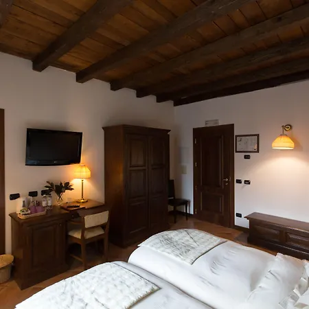 Отель Al Castello